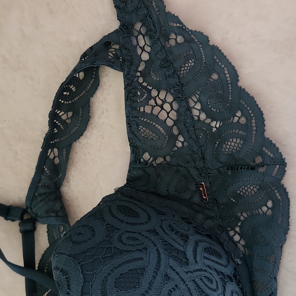 Pink by Victoria's Secret Push_Up Floral Lace Bralette Size Small - Picture 9 of 10